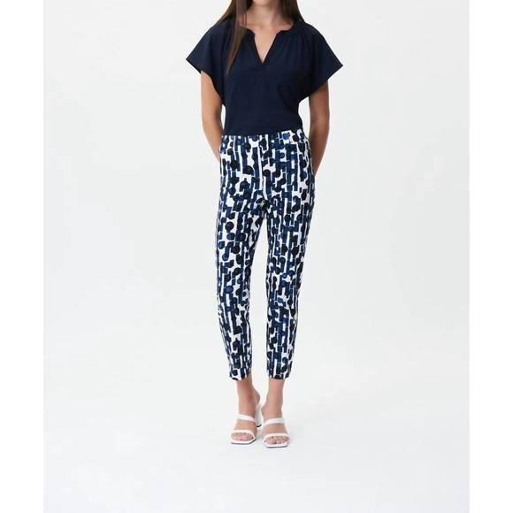 NEW JOSEPH RIBKOFF flared top with mandarin collar in midnight blue - Picture 3 of 5